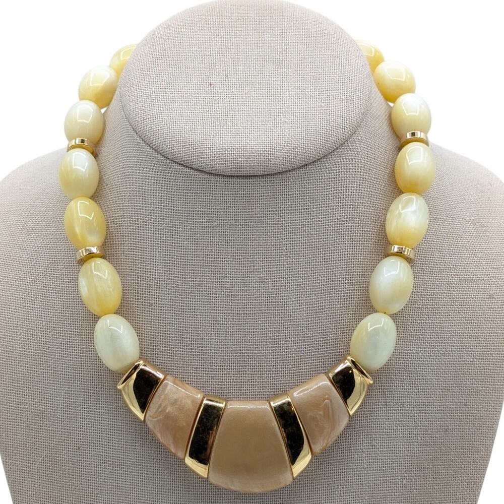 Vintage 70s/80s Signed Napier Pearl Blossoms Resin Bead 17" Necklace